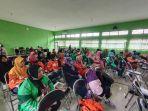 Para-perempuan-pengemudi-ojek-online-berkumpul-di-Aula-Dinsos-P3AP2KB.jpg