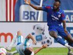 Pelatih-PSBS-Biak-Puji-Arema-FC-Main-Cepat-Bikin-Timnya-Kewalahan-Banjir-Gol-di-Stadion-Soepriadi.jpg