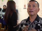 Perlakuan-Ayah-Ayu-Ting-Ting-Pada-Karyawan-di-Warungnya-Satu-Tahun-Jadi-Bos-Abdul-Rozak-Gak-Pelit.jpg