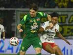 Persebaya-Surabaya-Dejan-Tumbas-Bali-United-di-Stadion-Gelora-Bung-Tomo-GBT-Surabaya.jpg