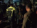 Polres-Probolinggo-Kota-menyelamatkan-pemuda-yang-hendak-bunuh-diri-di-perlintasan-kereta-api.jpg