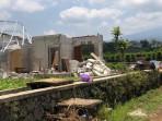 Rumah-Giripurno-Kota-Batu-porak-poranda-usai-diterjang-hujan-lebat-dan-angin-kencang.jpg