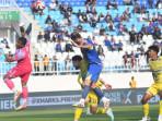 Arema FC Dipecundangi 10 Pemain Persib Bandung, Singo Edan Kalah 1-2 di Stadion Kanjuruhan Malang