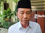 Tawa-Jokowi-Tanggapi-Klaim-Dirinya-Dapat-Untung-dari-Isu-Ijazah-Palsu-Berimbas-12-Orang-Dilaporkan.jpg