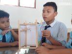 Tiga-Siswa-MI-YKUI-Maskumambang-alarm-gempa-Damar-Kurung-gresik.jpg