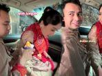 Tingkah-NagitaSlavina-Dipangku-Raffi-Ahmad-di-Mobil-Ayu-Dewi-Bikin-Gemas-Saling-Menatap-Salting.jpg