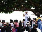 Upacara-Jalanidhipuja-diikuti-ribuan-umat-Hindu-se-Malang-Raya-di-Pantai-Balekambang.jpg