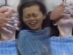 Viral-Cewek-Indonesia-Syok-Coba-Salon-di-India-Wajah-Diubek-ubek-Brutal-Hasilnya-Mencengangkan.jpg
