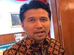 Wakil-Gubernur-Jawa-Timur-Emil-Elestianto-Dardak-rokok.jpg