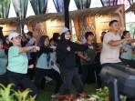 Melalui Strong Nation di Finfest 2025, Wali Kota Kediri Vinanda Prameswati Ajak Warga Hidup Sehat
