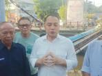 Wali-Kota-Surabaya-Eri-Cahyadi-kebocoran-pipa-di-Kali-Gunung-Anyar-Jalan-Rungkut-Madya.jpg