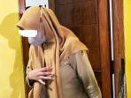 Wanita-ASN-di-Mojokerto-digerebek-suaminya-saat-selingkuh-dengan-rekan-kerja.jpg