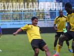 arema-latihan-purwaka-gonzales.jpg