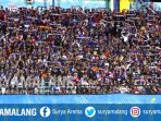 aremania-mendukung-arema-fc-menjamu-semen-padang-fc_20171104_212434.jpg