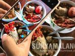 bakso-dari-daging-sapi-dan-olahan-lobster-ada-di-bakso-aci-tulang-muda-mami-gemes-gwalk-surabaya.jpg