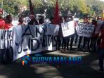berita-malang-aktivis-pmkri-malang-gelar-aksi-keprihatinan-di-balai-kota-malang_20160604_155017.jpg