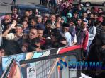 berita-malang-penukaran-uang-pakai-mobil-bank-indonesia_20160615_103102.jpg
