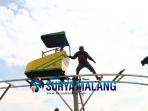 berita-malang-rel-sepeda-udara-di-taman-singha-merjosari_20160614_184302.jpg