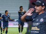 carlos-fortes-berhasil-mencetak-gol-ke-gawang-persipura-kiri-eduardo-almeida-kanan.jpg