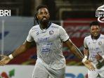carlos-fortes-mencetak-brace.jpg