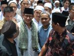 cawapres-sandiaga-di-pasuruan_20181006_154600.jpg