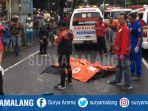 cewek-pengendara-motor-tewas-ditabrak-mobil.jpg