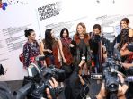 girls-squad-saat-menghadiri-acara-jakarta-fashion-week-2019_20181024_122149.jpg