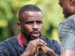 greg-nwokolo-saat-berlatih-bersama-madura-united-bri-liga-1-2021.jpg