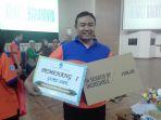 guru-sains-smkn-mejayan-kabupaten-madiun-bernama-septa-krisdiyanto.jpg