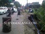 jalan-lawang-ambrol_20150514_124305.jpg