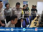 kapolres-malang-kota-akbp-asfuri-kasat-lantas-akp-ady-nugroho-e-sim_20180306_145618.jpg