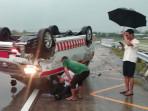 kecelakaan-ambulance-tol-jombang.jpg