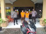 kedua-tersangka-pencuri-motor-ditangkap-polisi.jpg