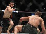 khabib-nurmagomedov-berduel-dengan-conor-mcgregor-di-t-mobile-arena-6-oktober-2018.jpg