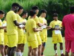 kondisi-mental-pemain-arema-FC-unstabil.jpg