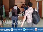 kpk-menggeledah-kantor-dinas-pekerjaan-umum-sumber-daya-air-dpusda-kabupaten-malang_20181011_121936.jpg