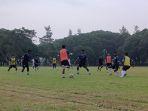 latihan-perdana-arema-fc-diikuti-oleh-18-pemain.jpg
