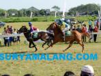 lomba-pacuan-kuda-di-sirkuit-gor-jayabaya-kota-kediri_20160821_152000.jpg