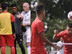 menu-latihan-khusus-pemain-arema-fc-selama-ramadhan-beda-dengan-kiper-yang-tak-ada-jadwal-spesifik.jpg