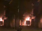mobil-alphard-via-vallen-terbakar-2.jpg