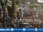 muhammad-ula-saat-menanggapi-tuntutan-mahaasiswa-di-depan-gedung-dprd-kota-malang_20180914_162522.jpg
