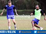 Nick Kalmar Yakin Bisa Dongkrak Posisi Arema di Klasemen