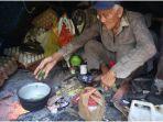 oh-go-seng-79-hidup-di-tenda-yang-dibangun-seadanya-di-hutan.jpg