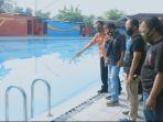 olah-tkp-bocah-tewas-saat-berenang-di-kolam-renang-vidia-tirta-tulungagung.jpg