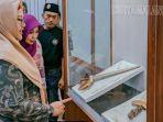 pameran-keris-Sunan-Giri-KRT-Poesponegoro-dan-Kanjeng-Sepuh-Sidayu.jpg