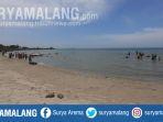 pantai-pasir-putih-dalegan-kecamatan-panceng-gresik.jpg