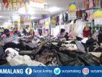 para-pengunjung-di-batu-paradise-factory-outlet.jpg