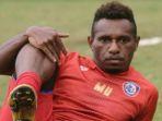 pemain-arema-fc-mariando-uropmabin.jpg