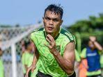 pemain-persebaya-surabaya-rachmat-irianto-bri-liga-1-2021.jpg