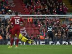 penalti-gagal-liverpool-vs-manchester-city_20181008_072335.jpg